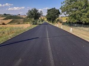Viabilità - Tuderte, in corso le opere di bitumatura e ripristino dei piani viabili