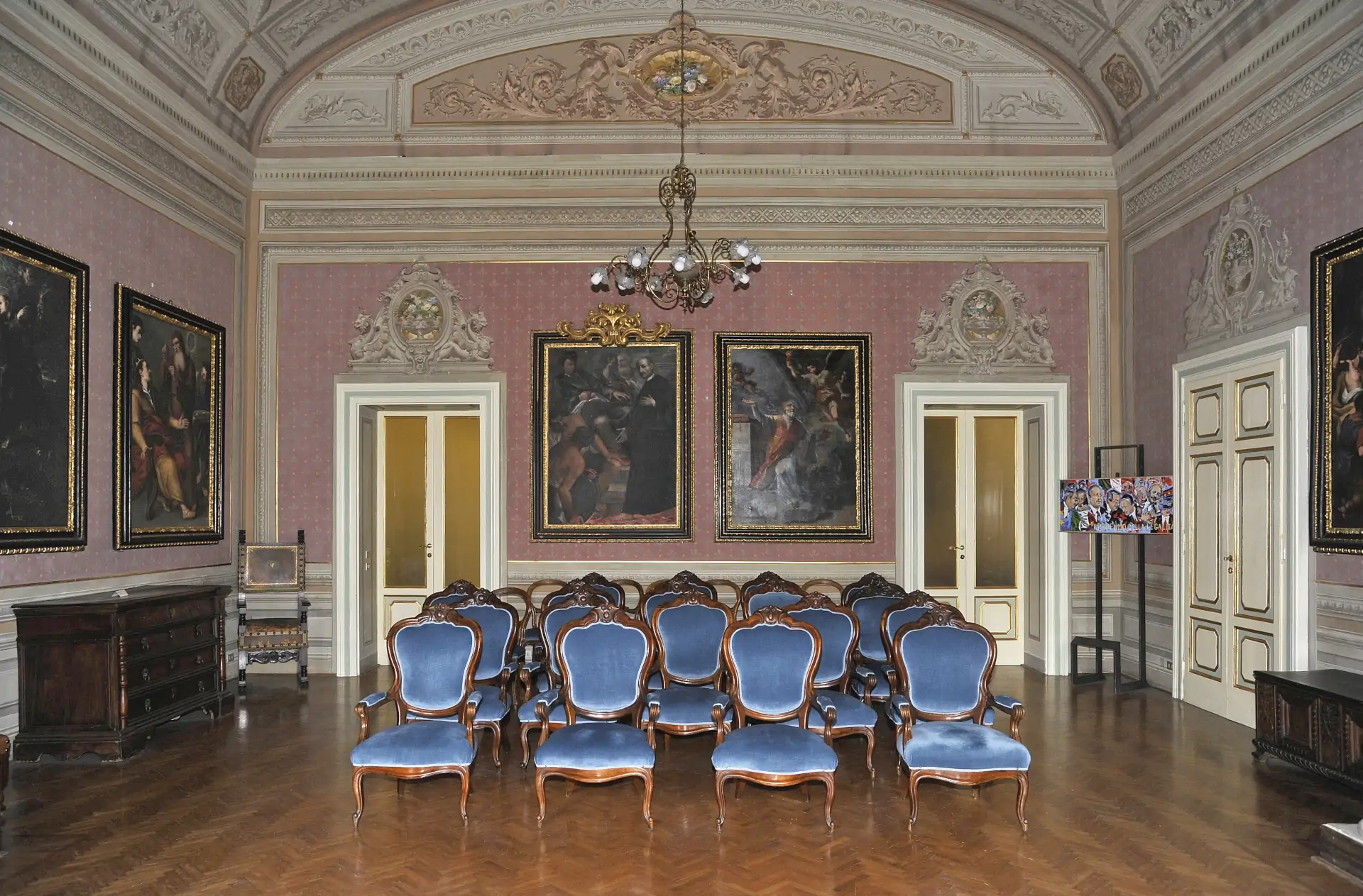 Palazzo della Provincia, sala