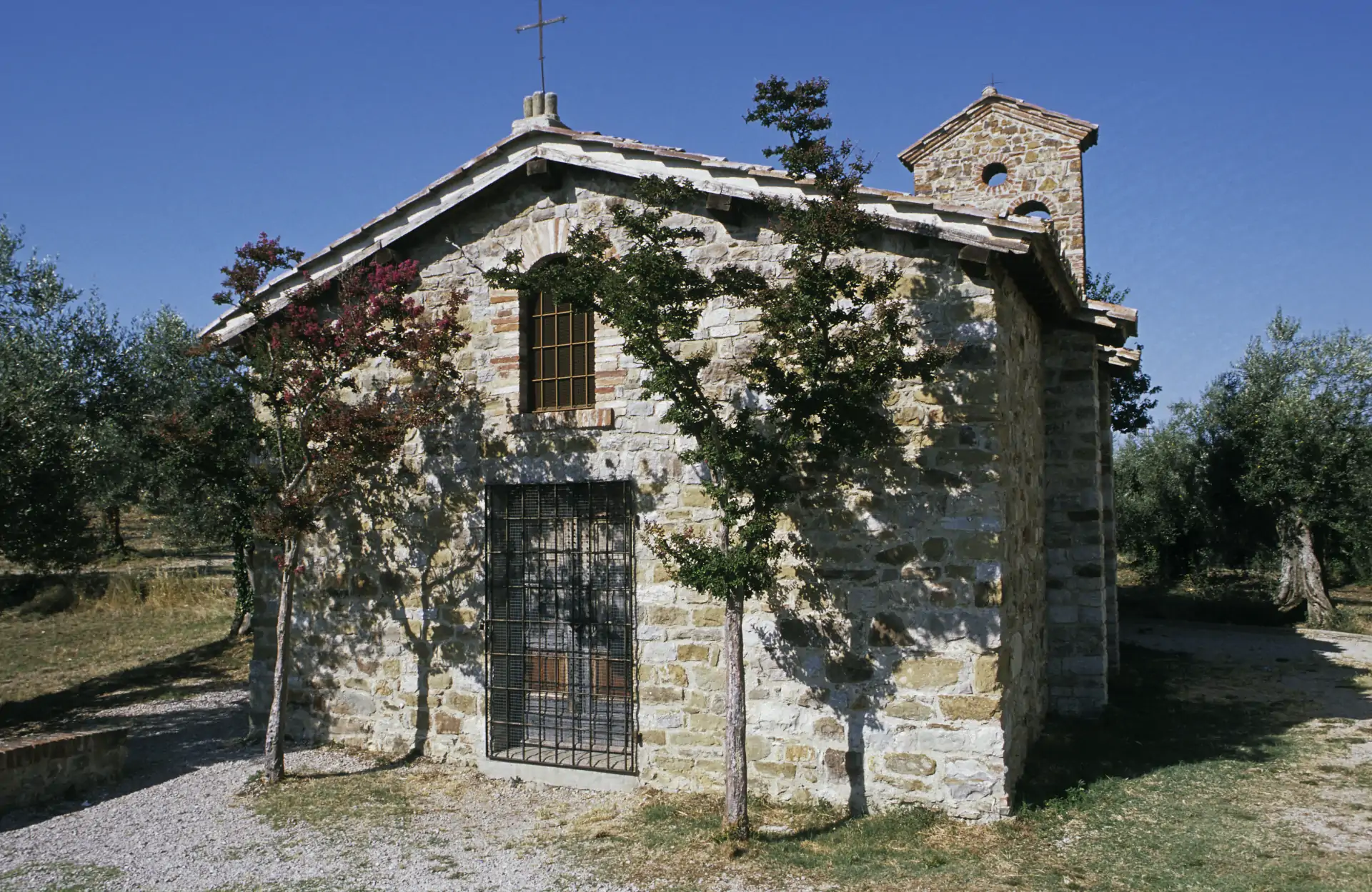 Isola Polvese, Chiesa di San Giuliano XI sec.