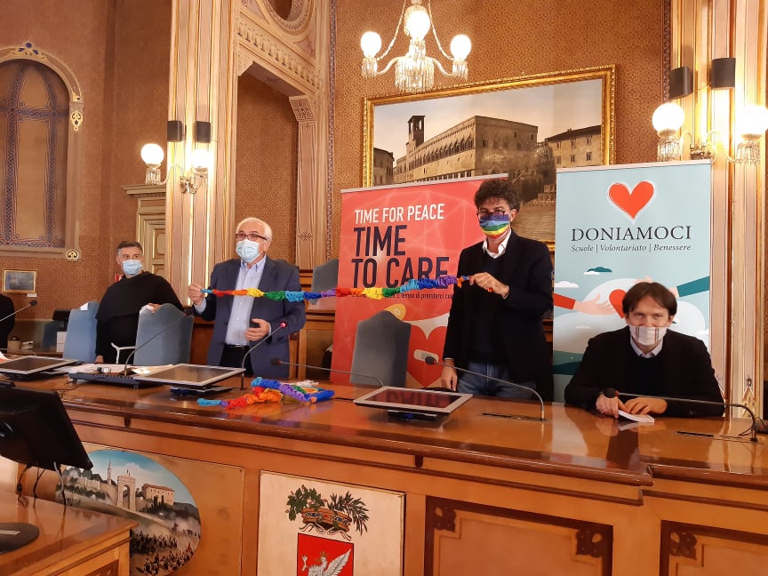 la catena della pace