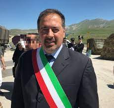 Immagine - Mario De Carolis