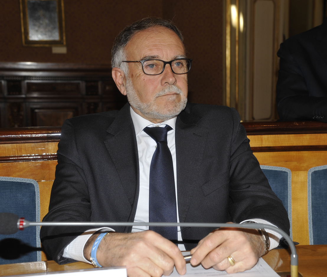 emili