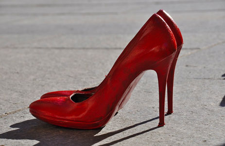 scarpe rosse violenza donne