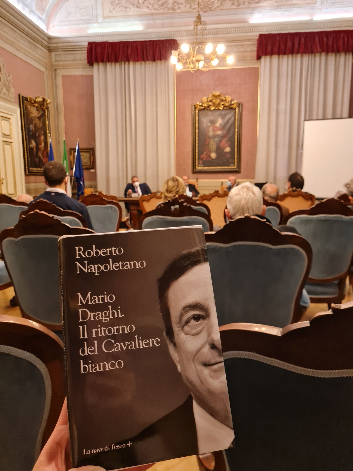  “Mario Draghi. Il ritorno del Cavaliere bianco”