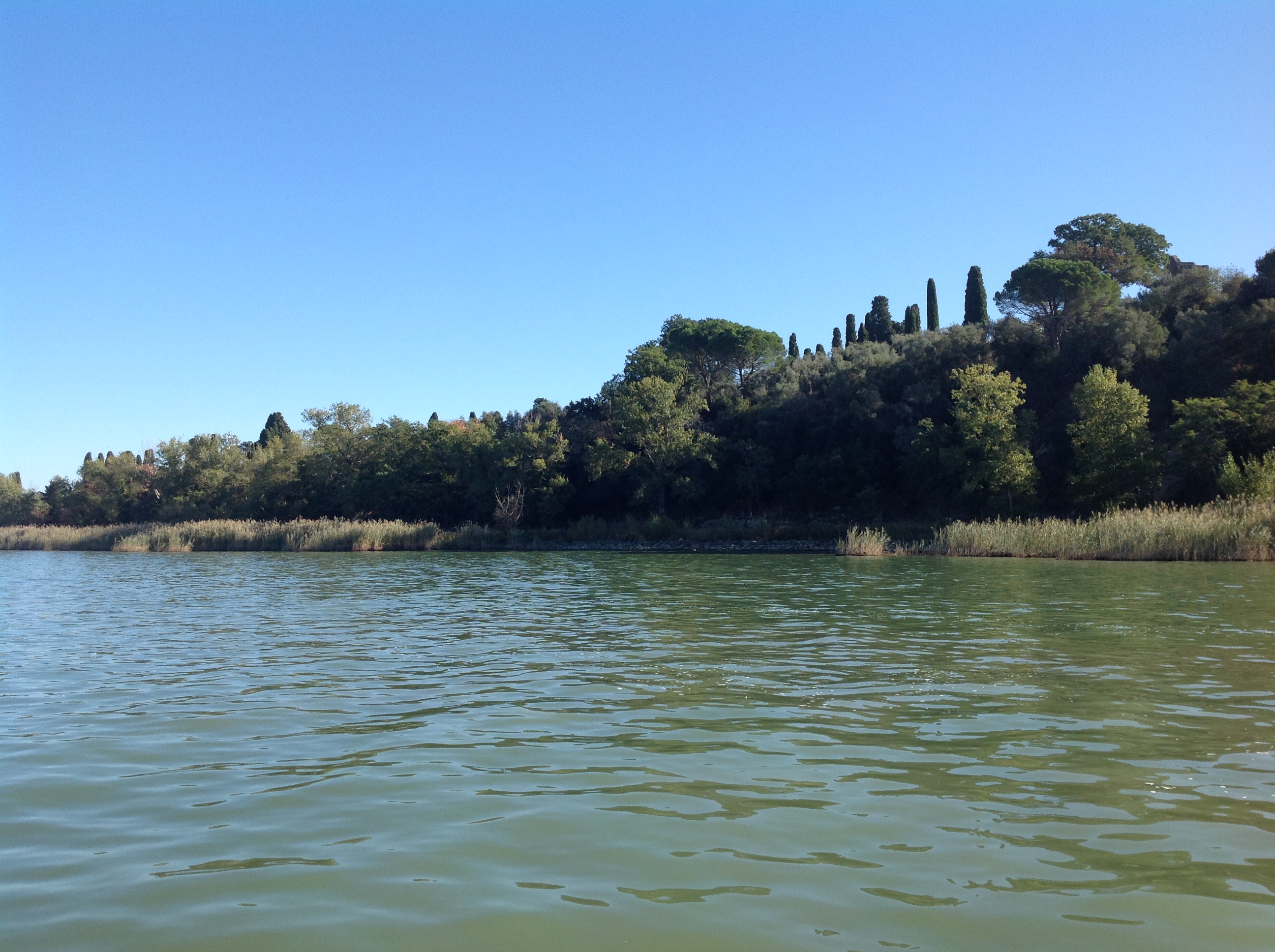 Isola Polvese, Porto dei Frati, visto dal lago