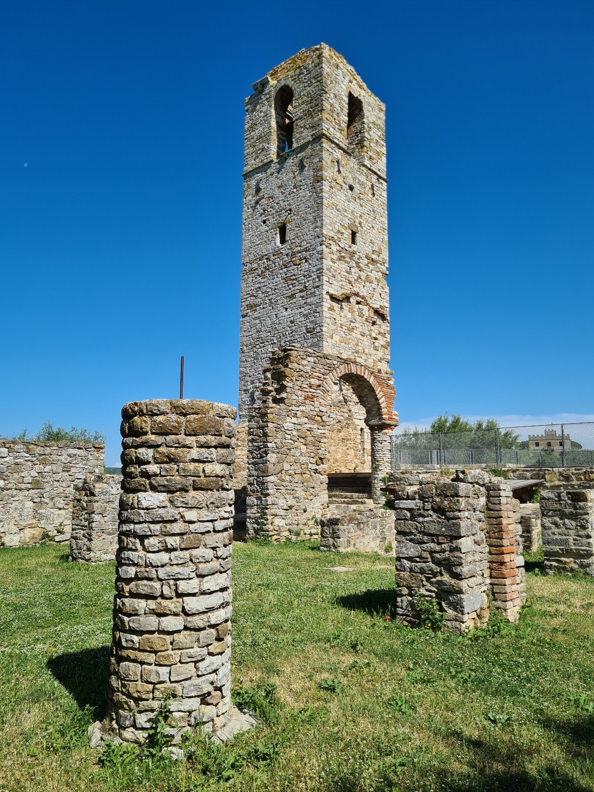 Polvese - Il Monastero