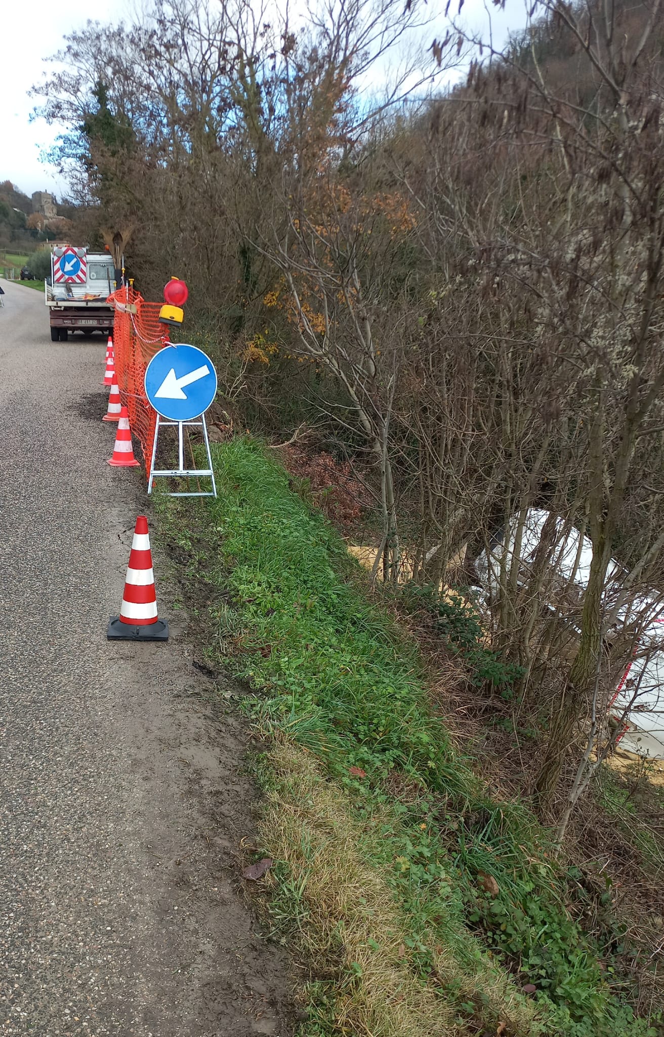  Sp 200 di Parnacciano interrotta temporaneamente al traffico