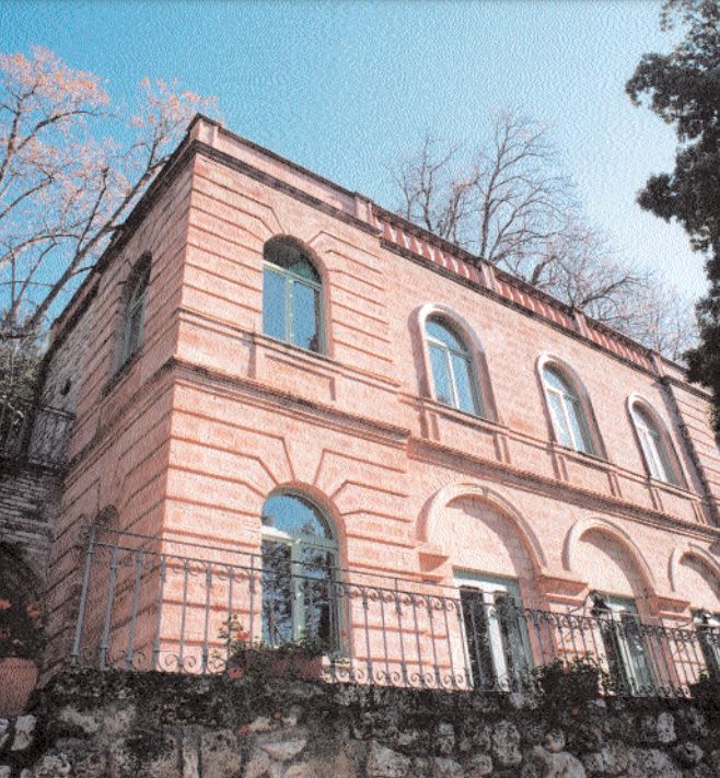 Immagine - Il Villino ottocentesco, facciata
