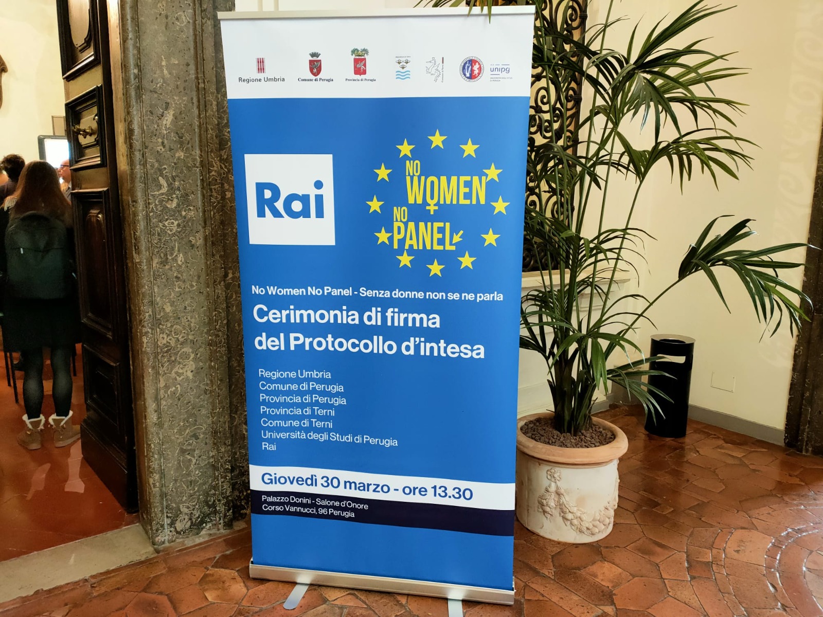 Immagine - Manifesto con scritta: “No Women No Panel – Senza donne non se ne parla