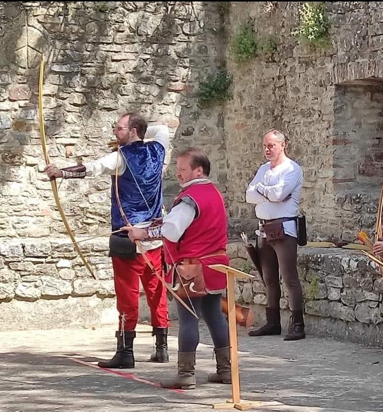 immagine arcieri montone
