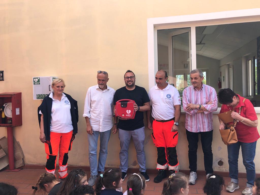 immagine “San Giustino Cardioprotetta”,  un nuovo defibrillatore pubblico presso la scuola di Cospaia