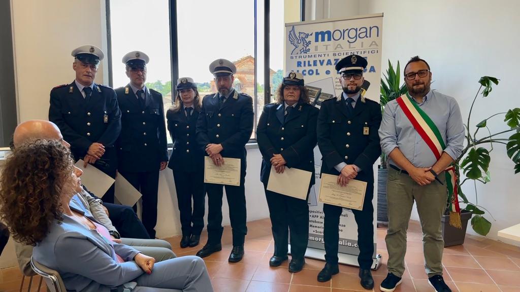 San Giustino – Il Comune ha consegnato un encomio alla Polizia Municipale 