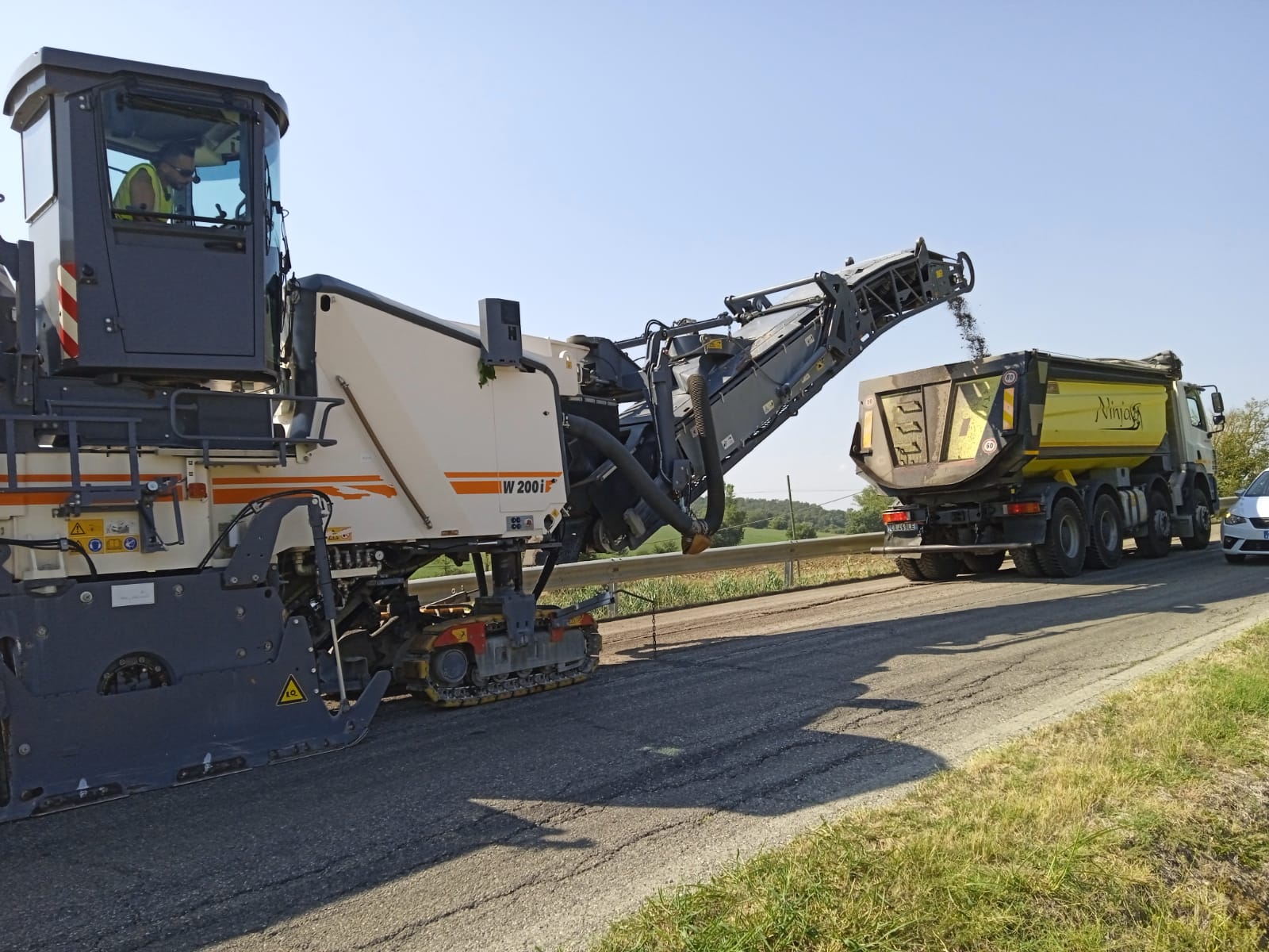 Sr 454 rifacimento piano viabile 