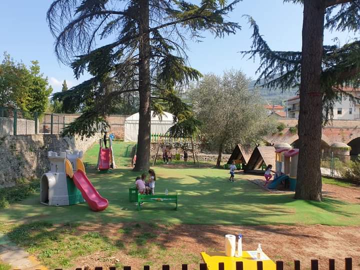 immagine del giardino del Nido L'Arcobaleno a San Giustino