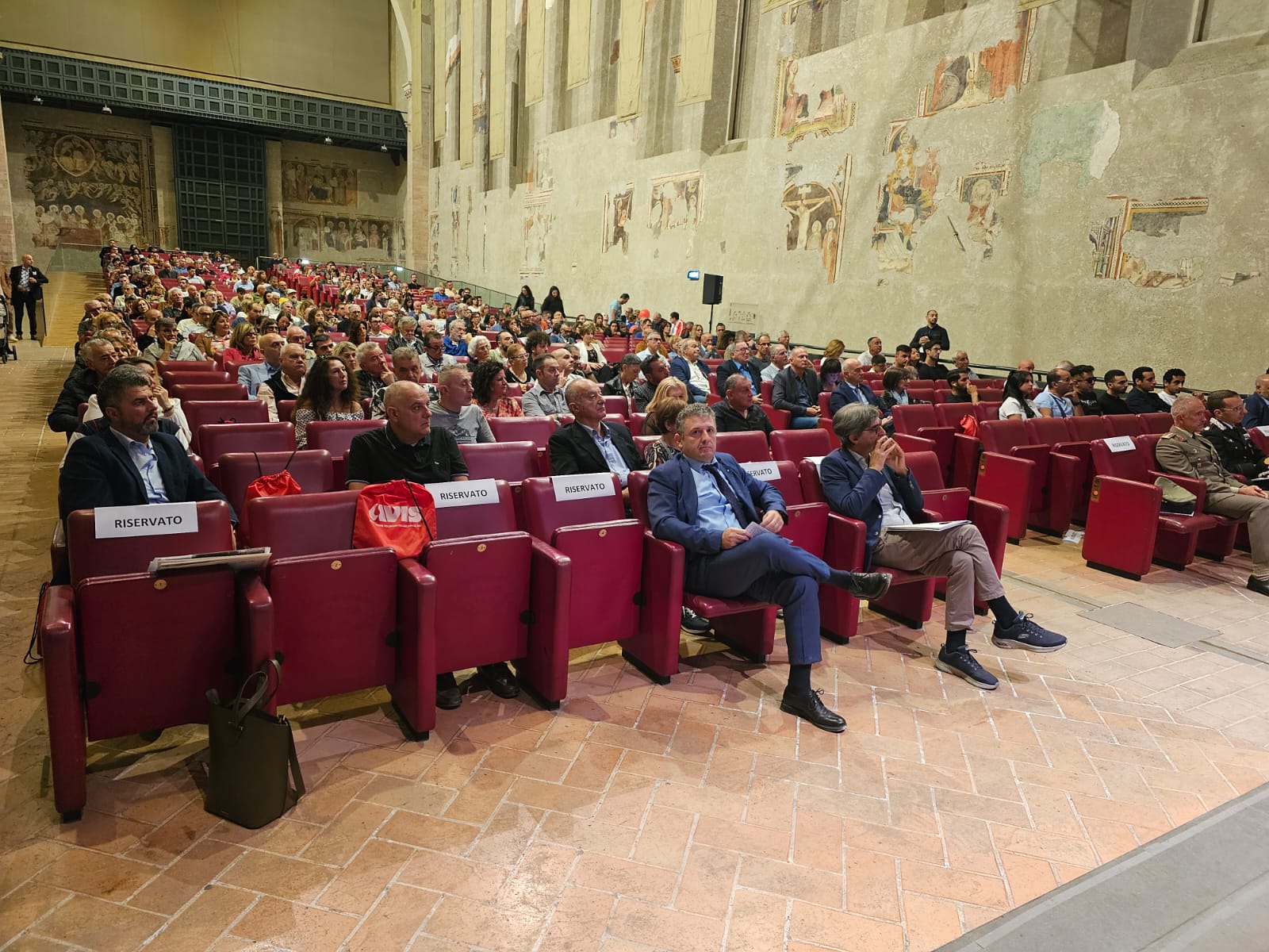 immagine della cerimonia 70 anni Avis Foligno
