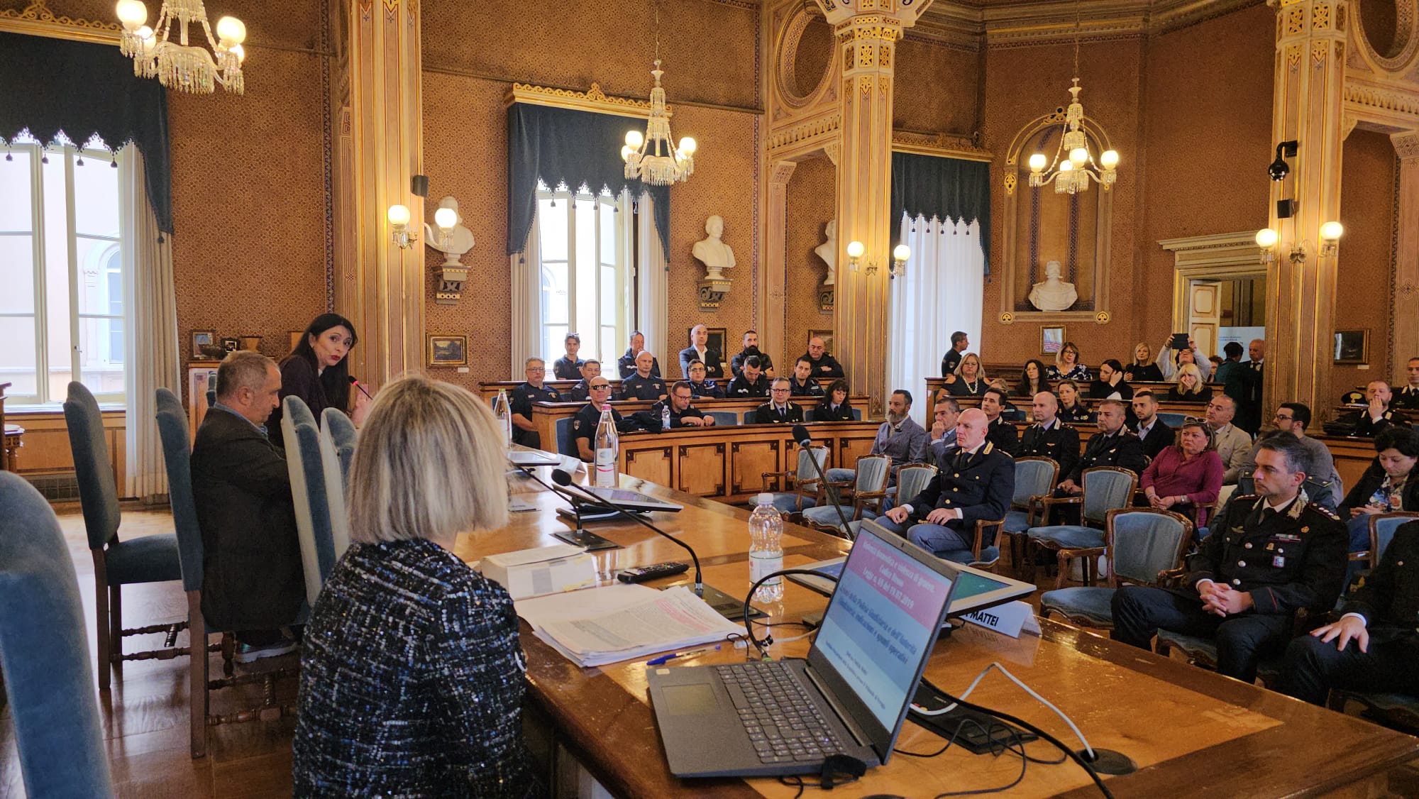 immagine del corso di formazione per le Forze dell’Ordine sul Codice Rosso