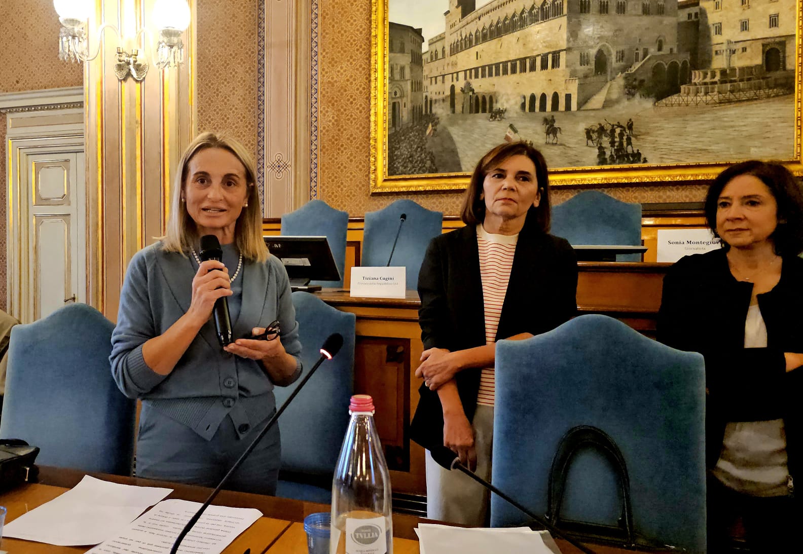 immagine incontro in Provincia Giornata eliminazione violenza donne, Erika Borghesi e Francesca Brutti