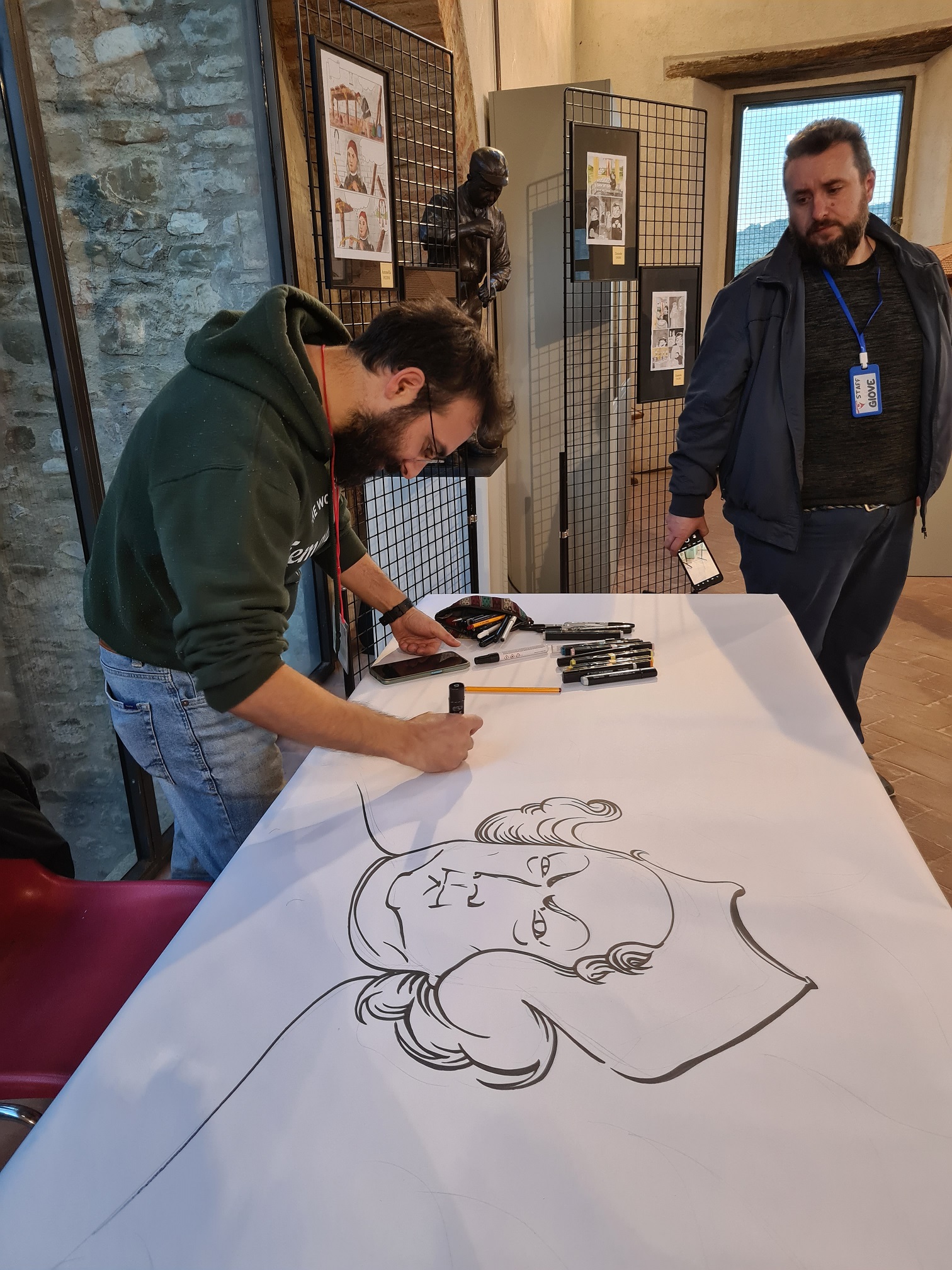 Un disegnatore all'opera