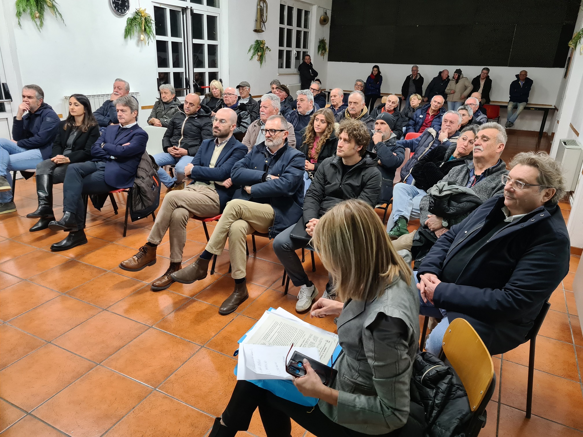 L'assemblea pubblica di Agello