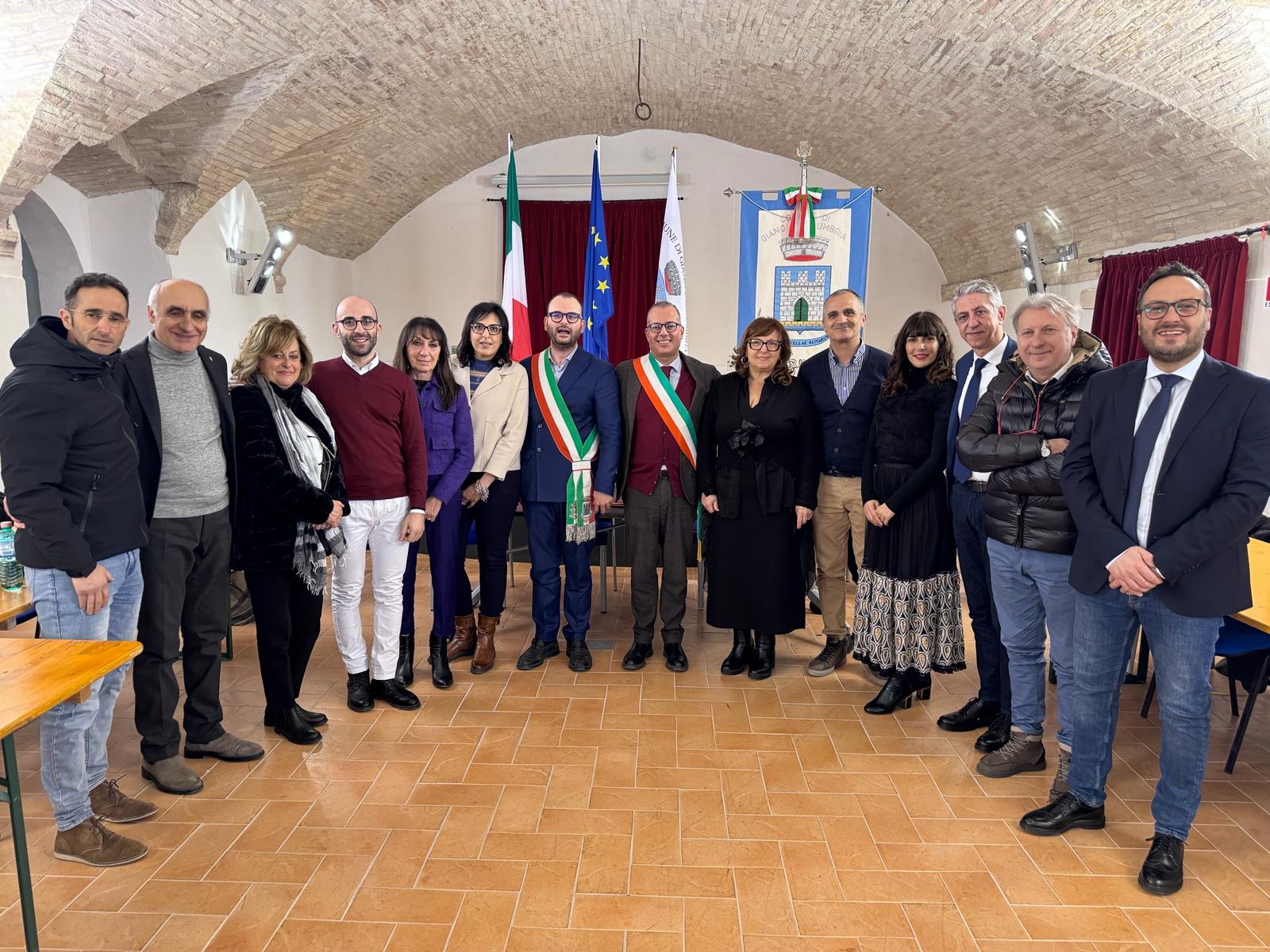 Giano dell’Umbria - Delegazione istituzionale di Atripalda in visita al Comune: a breve il gemellaggio