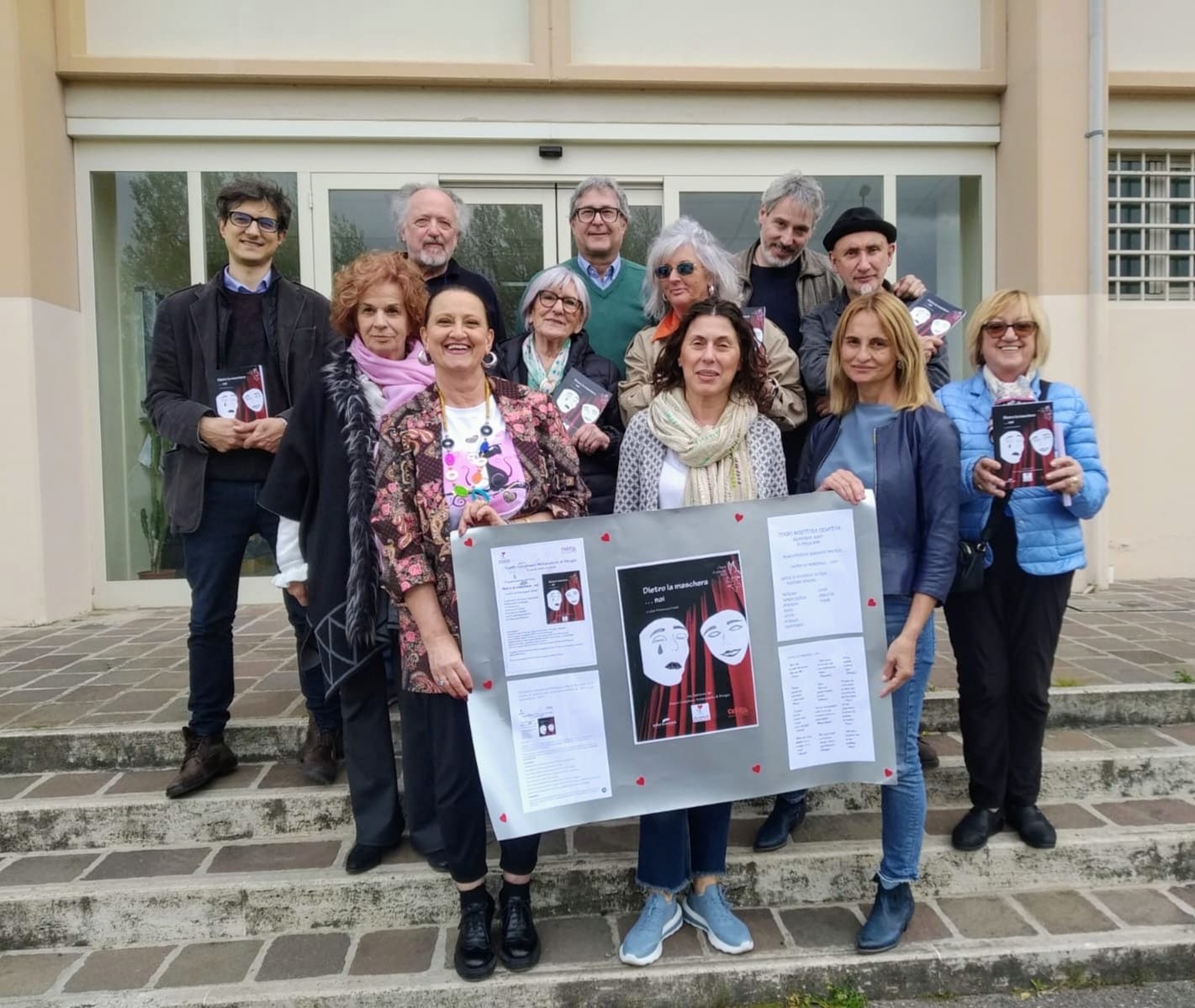 immagine dell'incontro di presentazione del volume “Dietro la maschera… noi” 