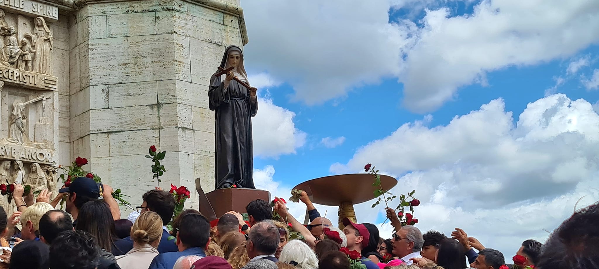 benedizione delle rose