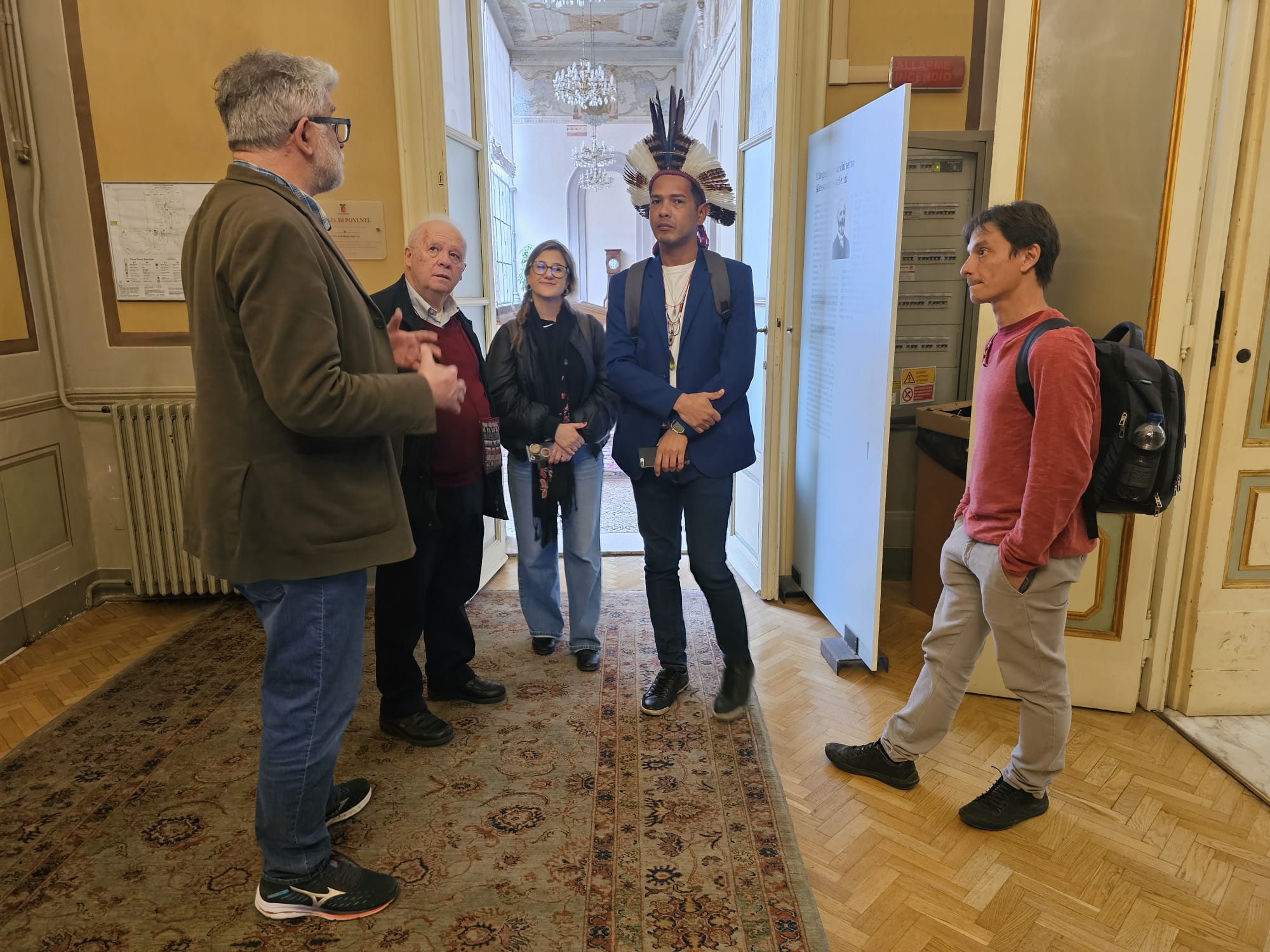 immagine della visita del “Circolo Amerindiano” nel Palazzo della Provincia di Perugia 