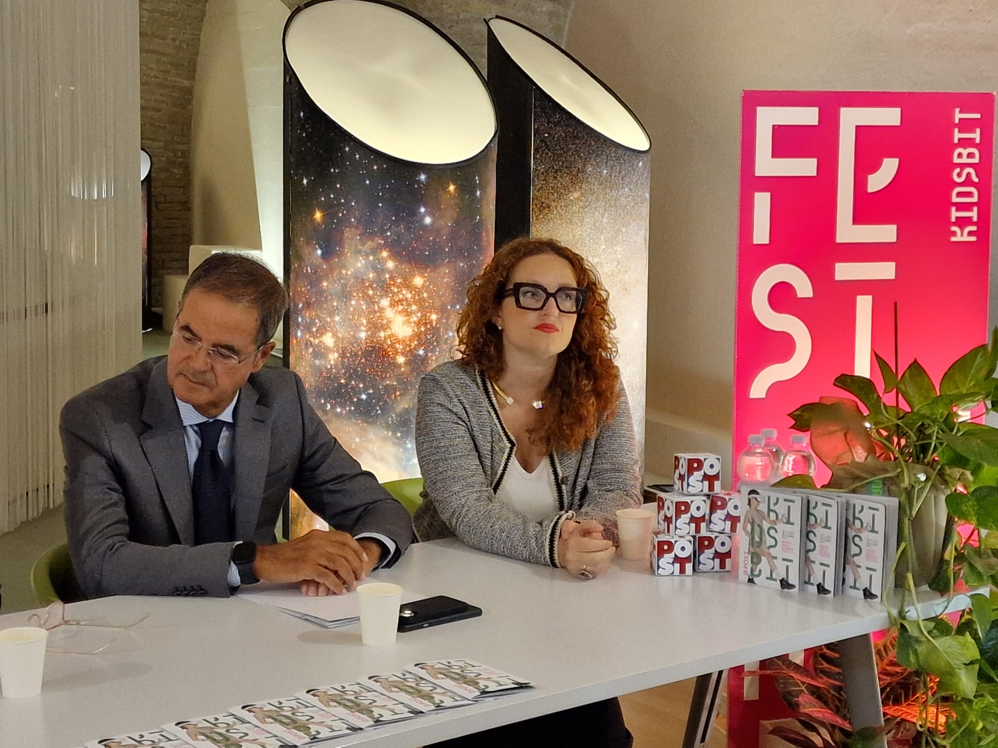 immagine della conferenza stampa di presentazione KIDSBIT@POST