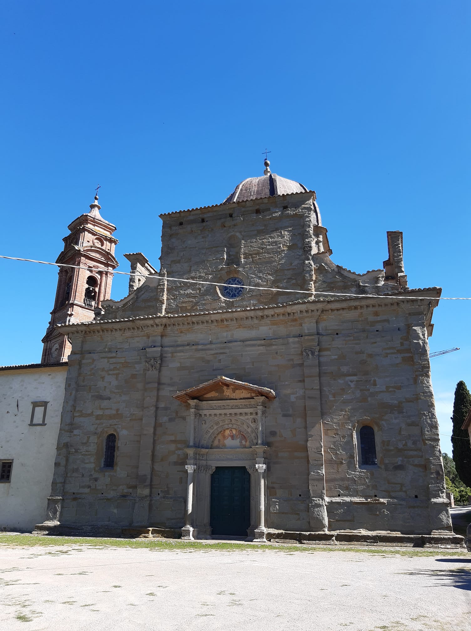 La facciata del Santuario