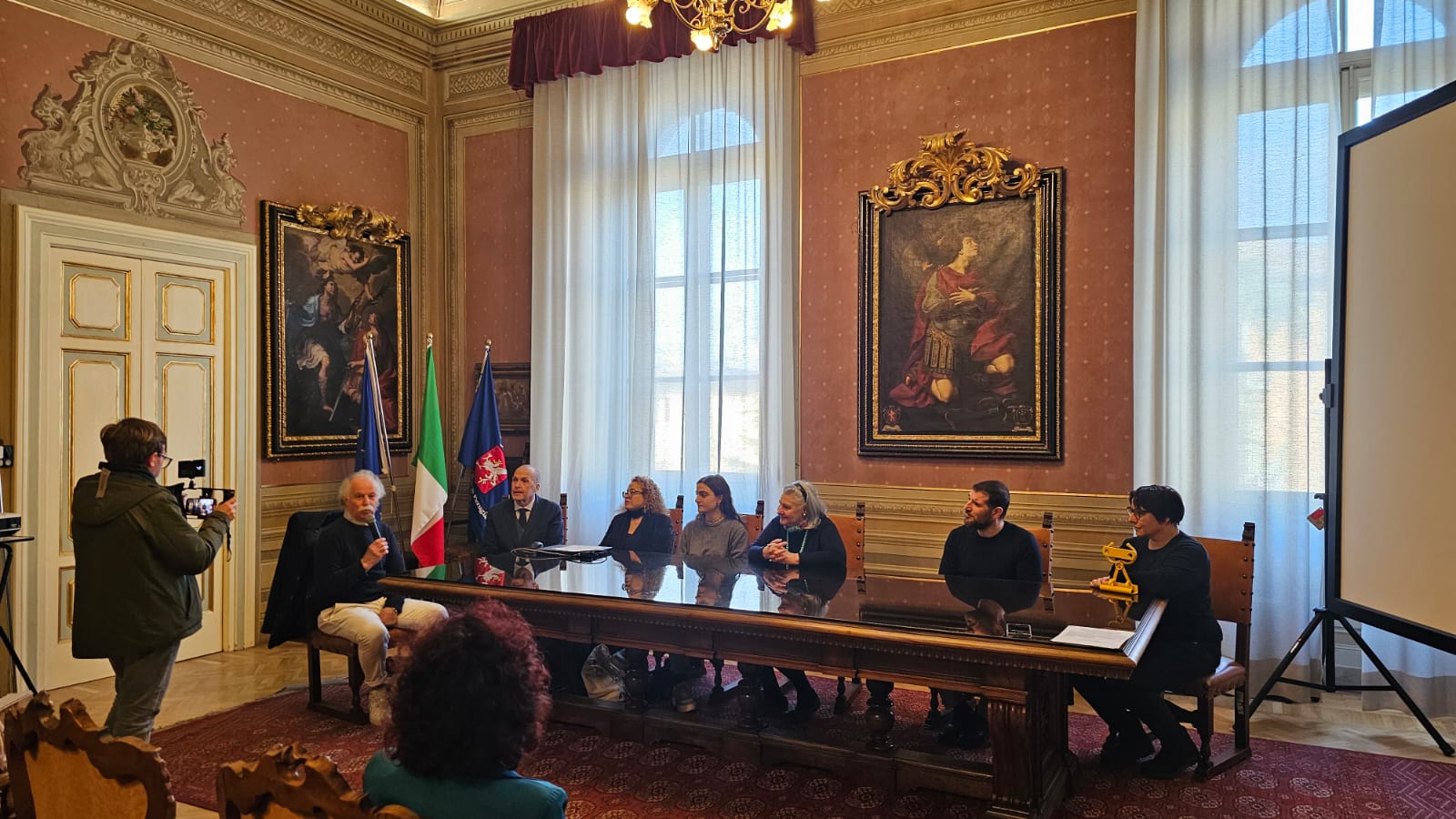 immagine conferenza stampa di presentazione del mercatino “Natale in Rocca”