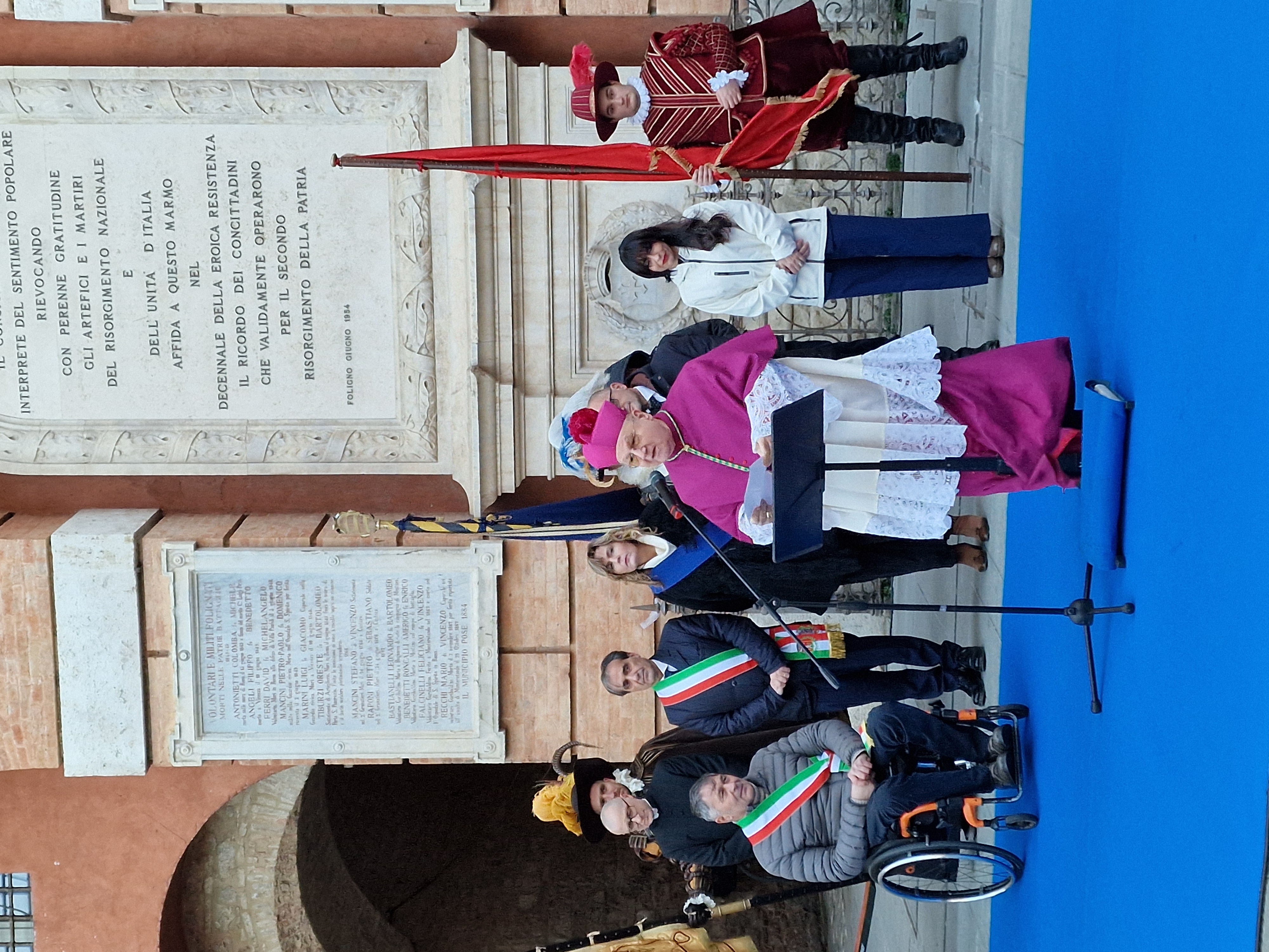 L'intervento di Mons. Sorrentino in Piazza della Repubblica