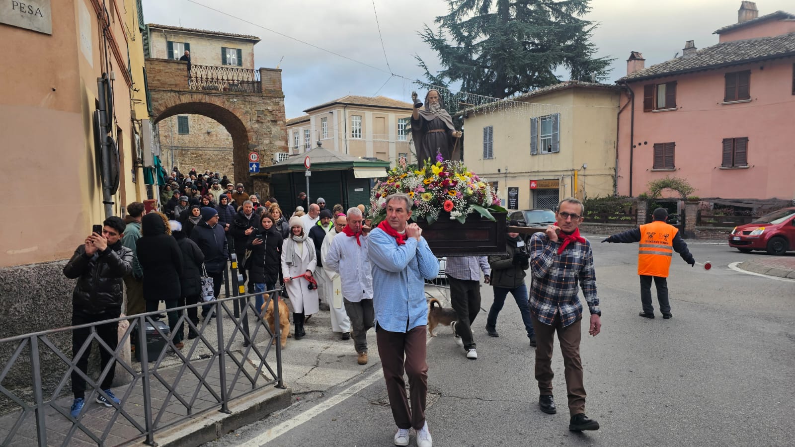  Immagine della festa di Sant'Antonio a Perugia e benedizione degli animali