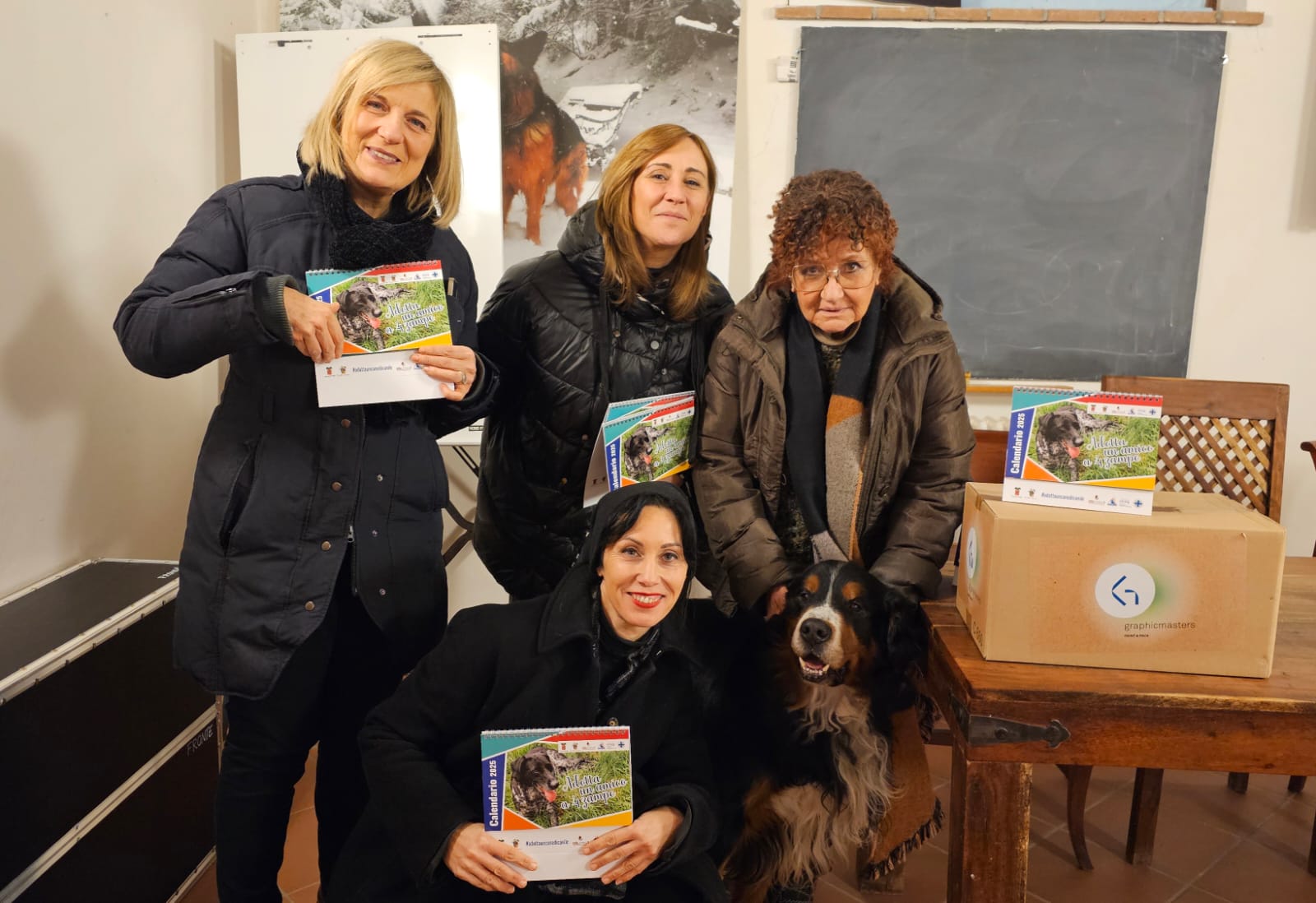 Consegnati i calendari dello Sportello a 4 Zampe della Provincia alla responsabile del canili di Perugia e dell’Alto Tevere