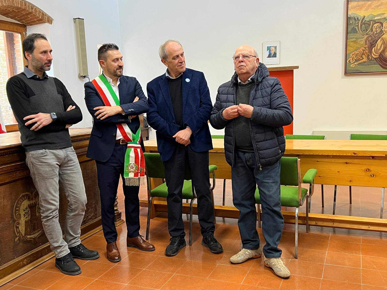 Il sindaco atuale insieme ai primi cittadini del passato