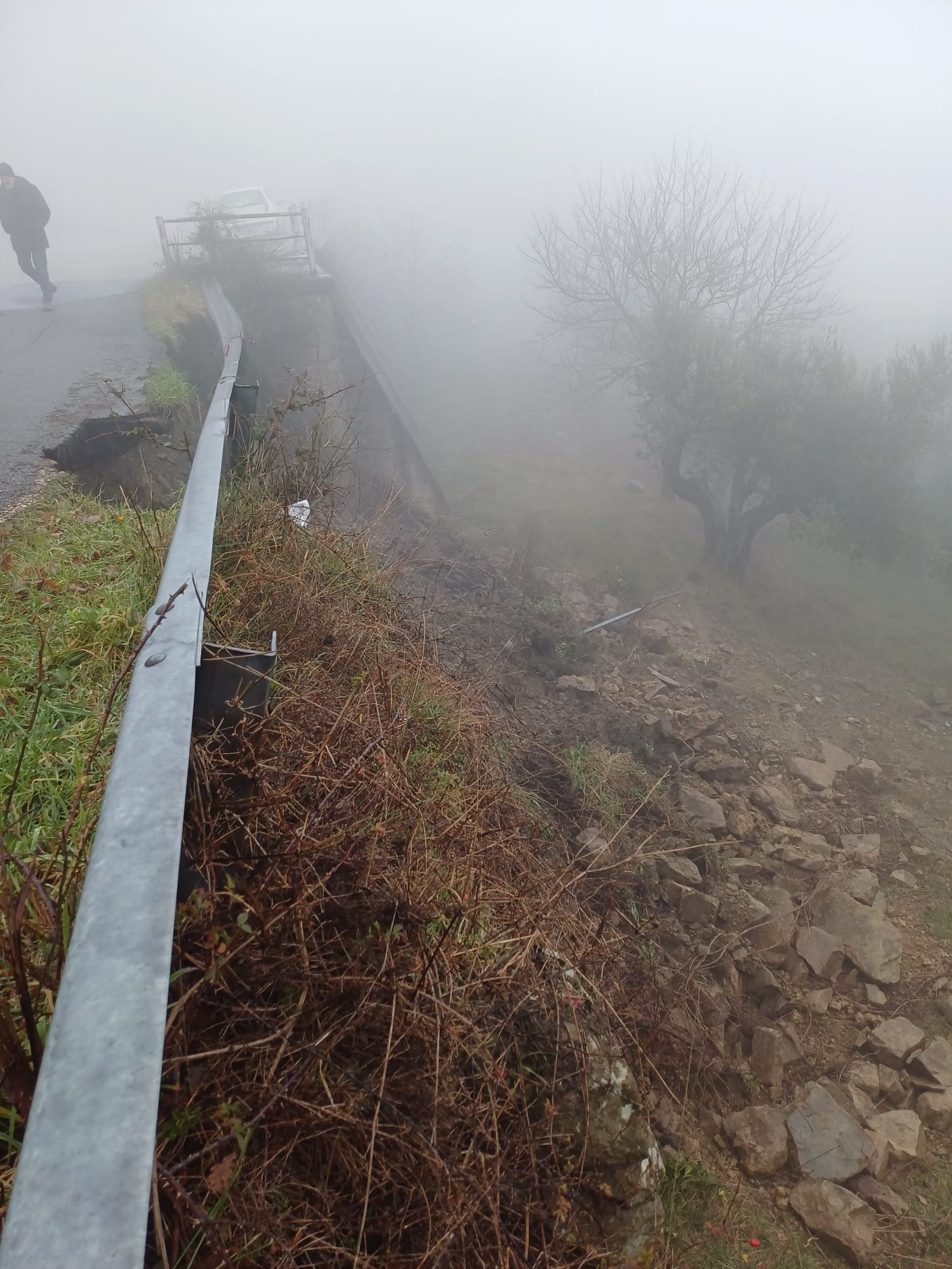 La frana sulla SP 143
