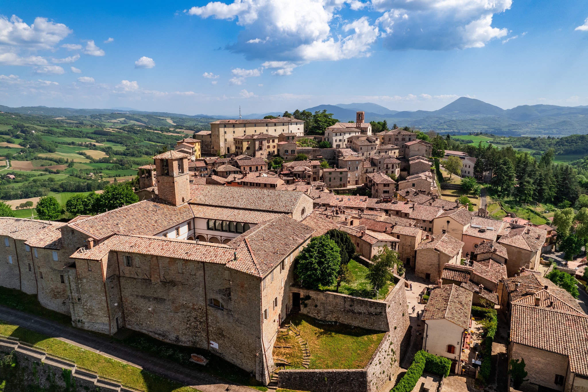 Montone – Due eventi speciali tra cultura e gusto