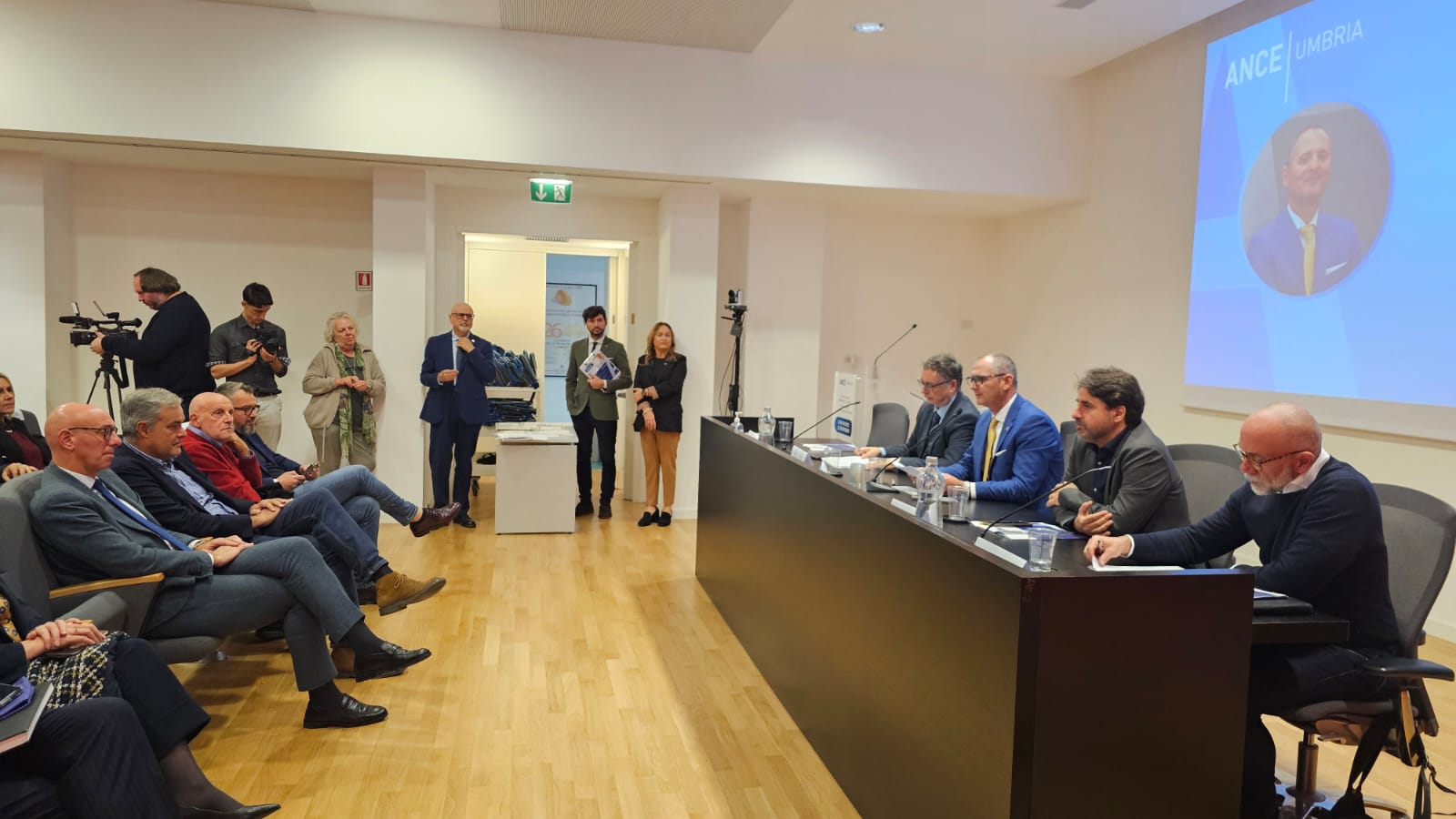 Foto della cerimonia di consegna delle borse di studio ANCE agli studenti CAT