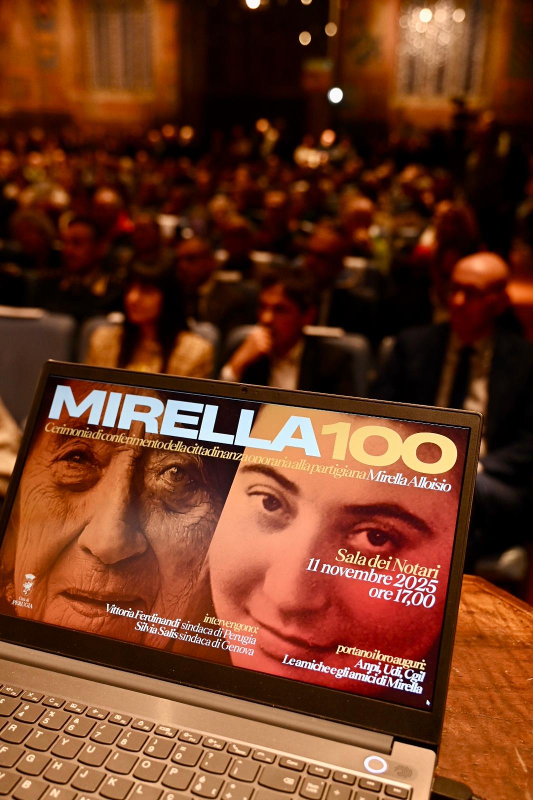 Immagine della cerimonia di conferimento della cittadinanza onoraria a Mirella Alloisio