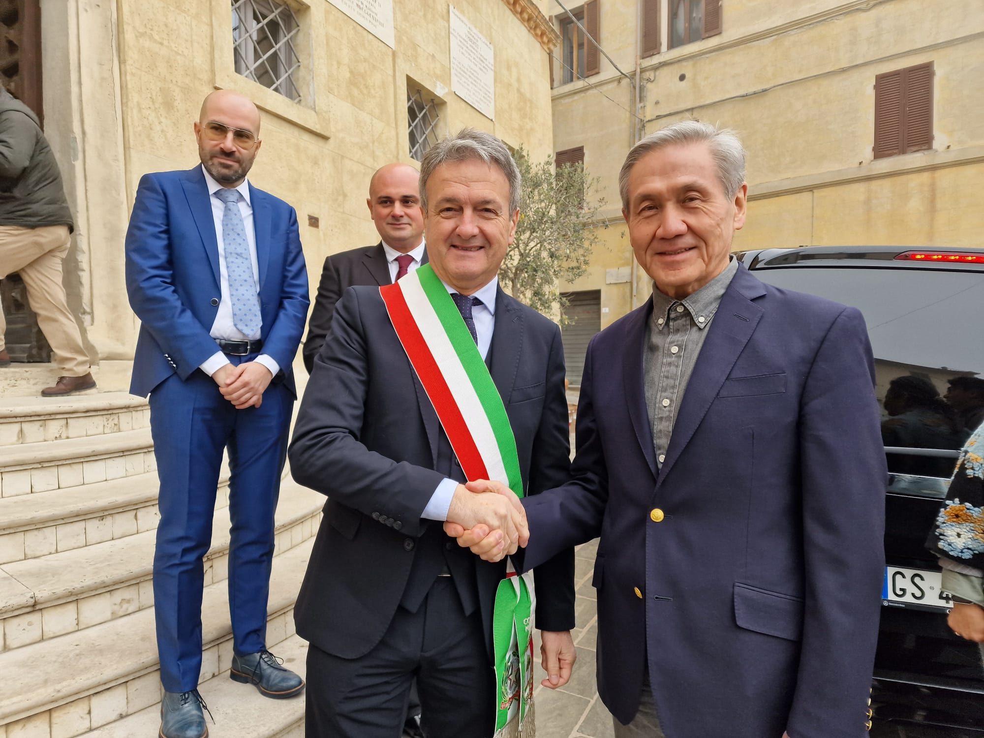 Il sindaco Lagetti e l'ex presidente Nambar