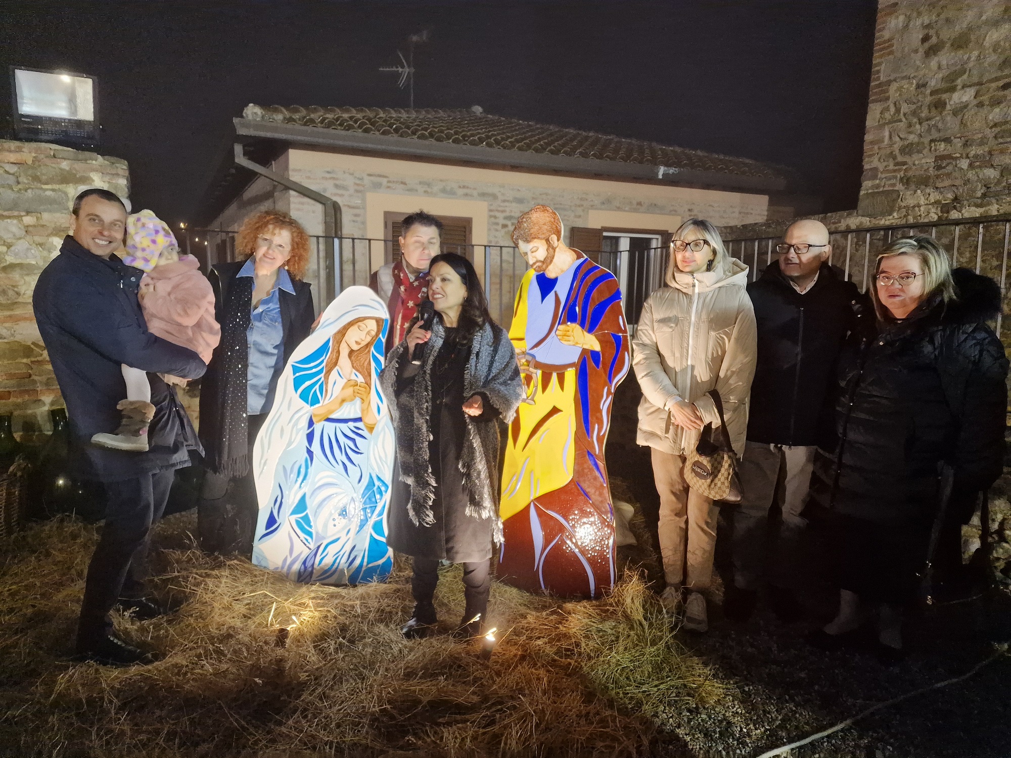 A Piegaro inaugurato il Presepe monumentale in vetro A Piegaro inaugurato il Presepe monumentale in vetro