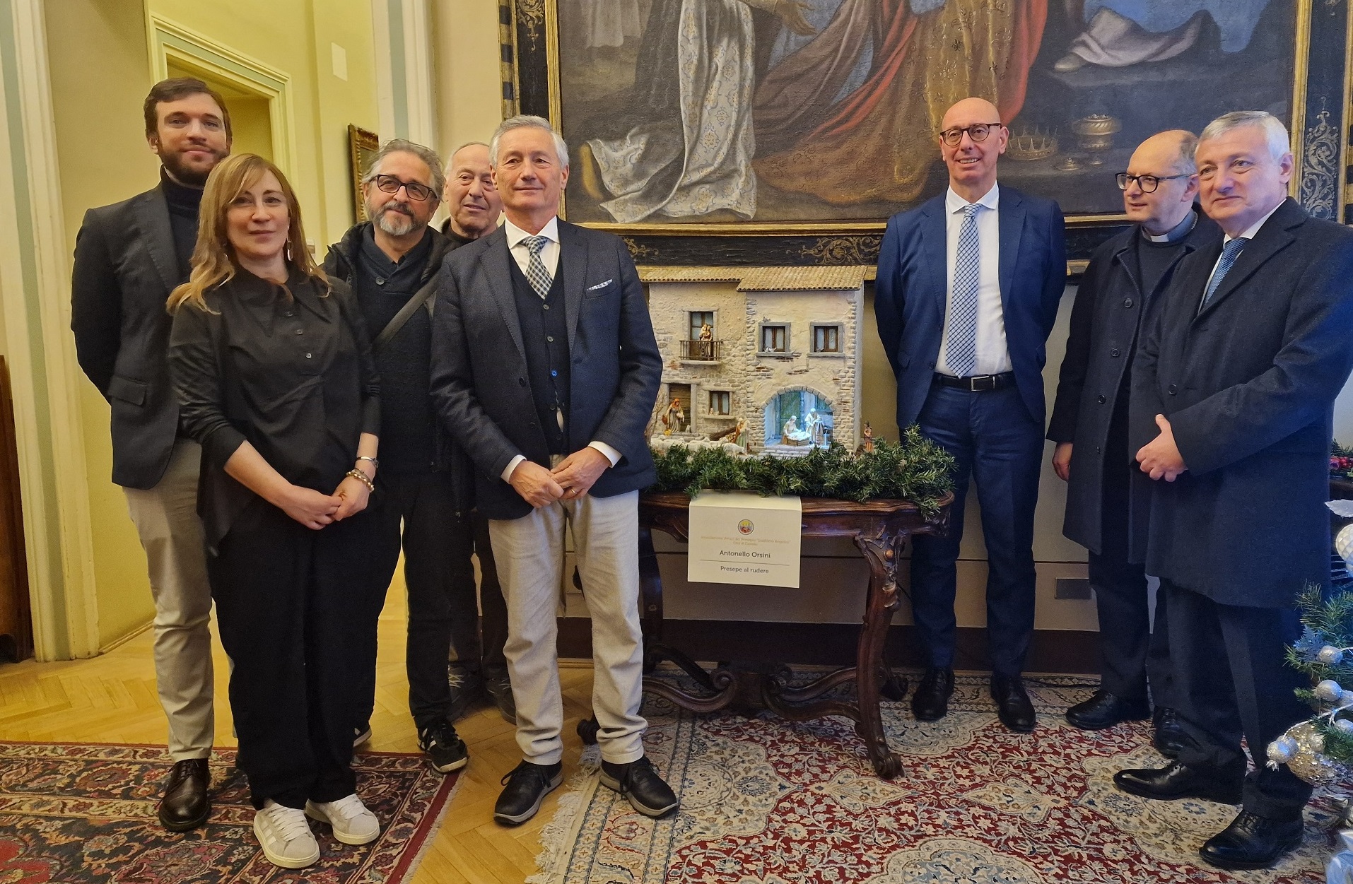 Natale - L&rsquo;arcivescovo mons. Ivan Maffeis in Provincia per la benedizione del presepe