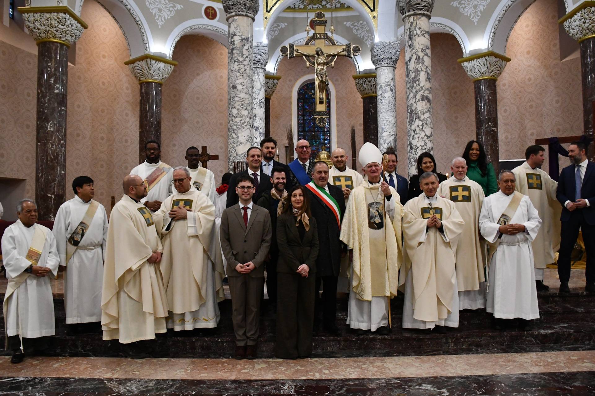 Immagine della cerimonia a Chicago per la Fiaccola della pace e del perdono di Santa Rita