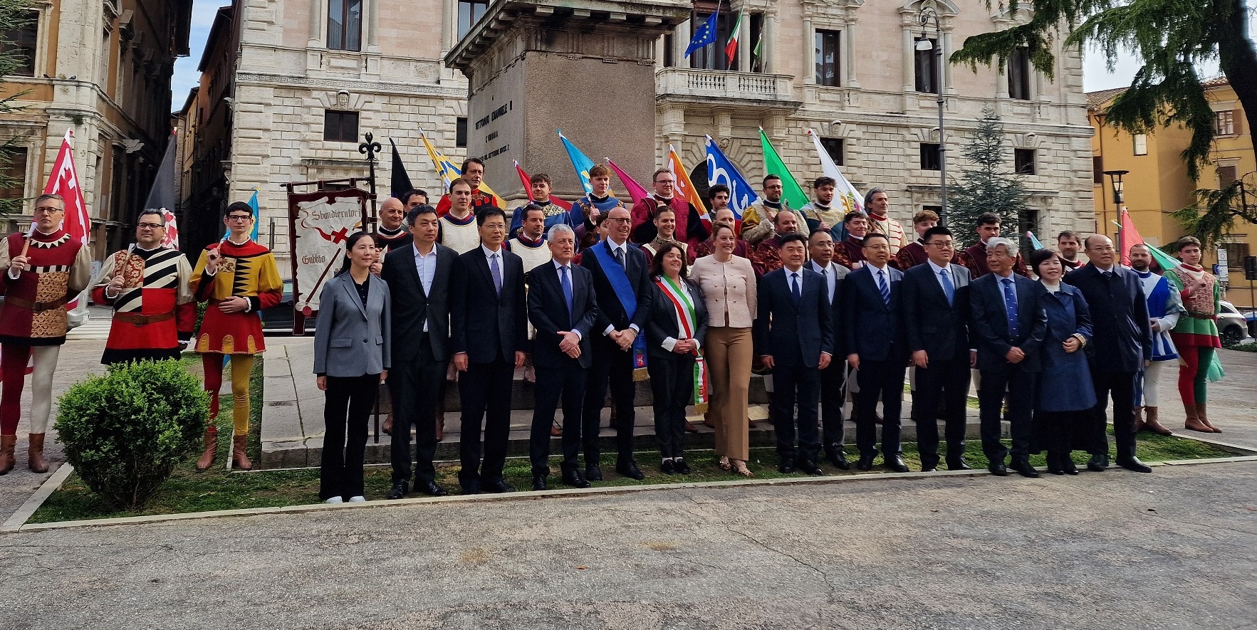 Cooperazione – A Perugia “dialogo Italia-Cina” nel nome della ceramica