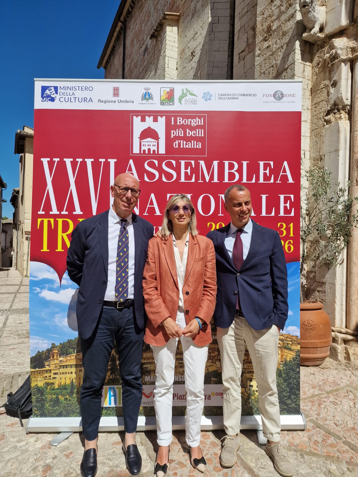 Il presidente della Provincia di Perugia, Massimiliano Presciutti, insieme all'assessora regionale Meloni e al consigliere regionale Betti all'Assemblea Nazionale de “I Borghi più belli d’Italia”