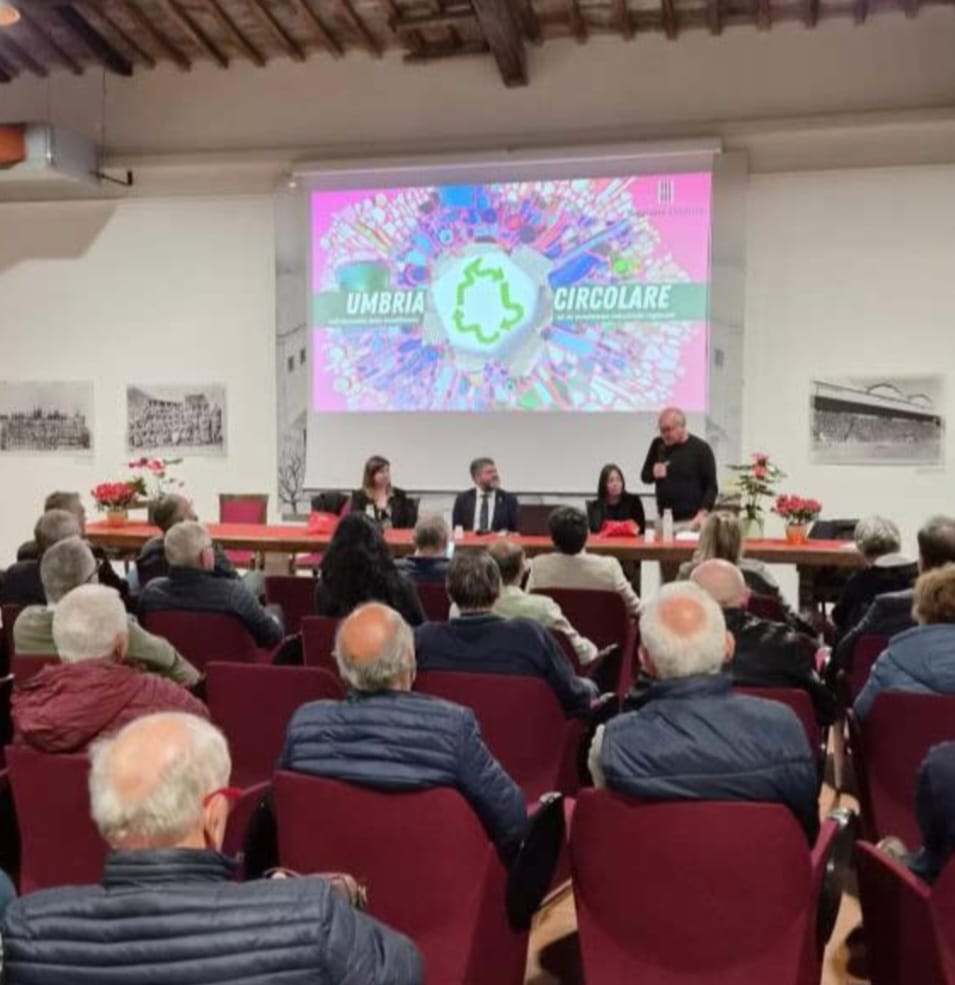 San Giustino &ndash; Al Museo del Tabacco si &egrave; parlato del futuro dei rifiuti in Umbria