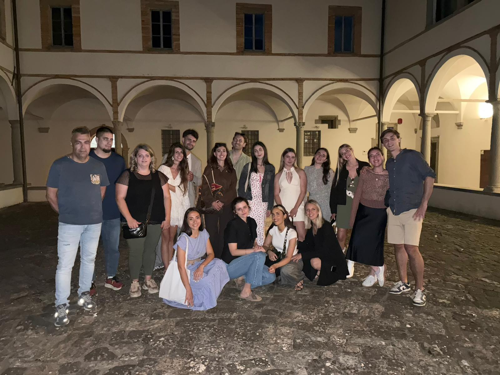 Foto di gruppo per il progetto 
