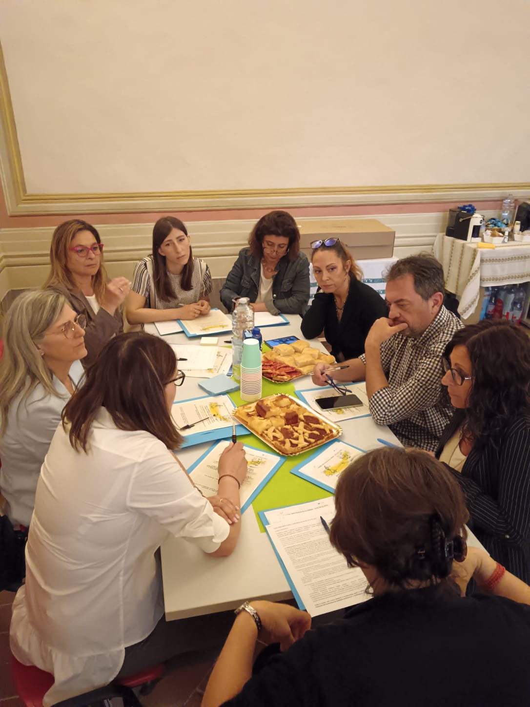 Uno dei tavoli di lavoro