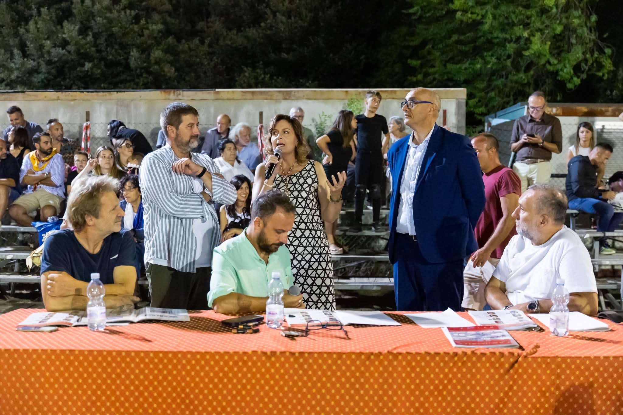 La vicepresidente Laura Servi alla premiazione della Quintanella di Scafali 