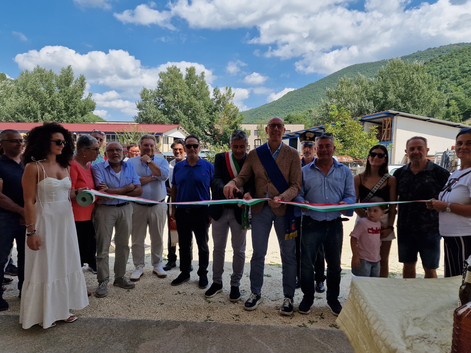 Cerreto di Spoleto, inaugurata da Provincia e Comune la nuova autorimessa per le esigenze della Valnerina Cerreto di Spoleto, inaugurata da Provincia e Comune la nuova autorimessa per le esigenze della Valnerina