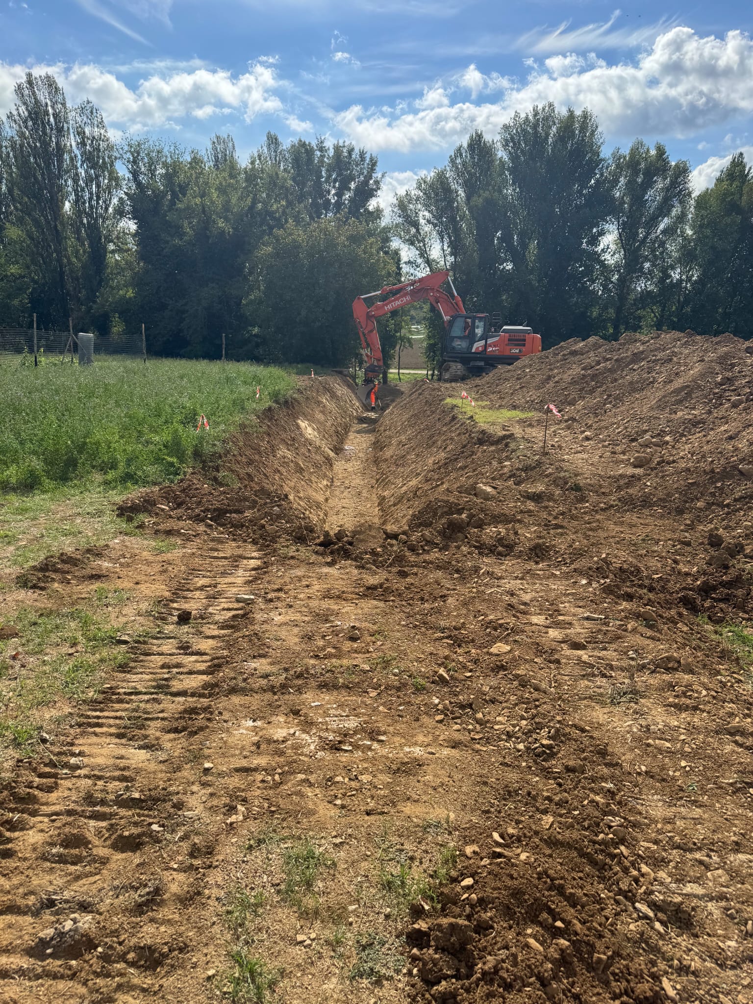 Montone, proseguono i lavori per il nuovo collettore della zona industriale di Santa Maria di Sette. Approvato anche l’ampliamento del cimitero Montone, proseguono i lavori per il nuovo collettore della zona industriale di Santa Maria di Sette. Approvato anche l’ampliamento del cimitero